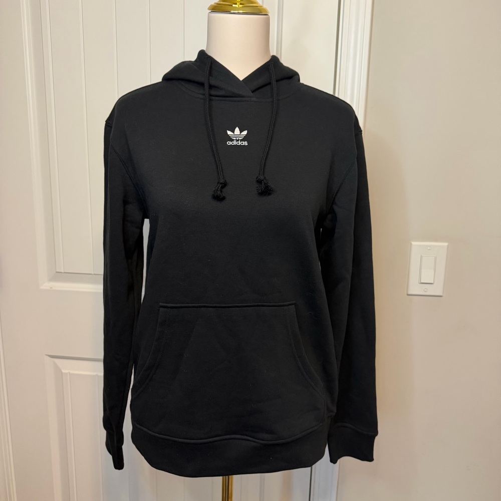 Adidas Originals Women's Adicolor Essentials Fleece Hoodie.